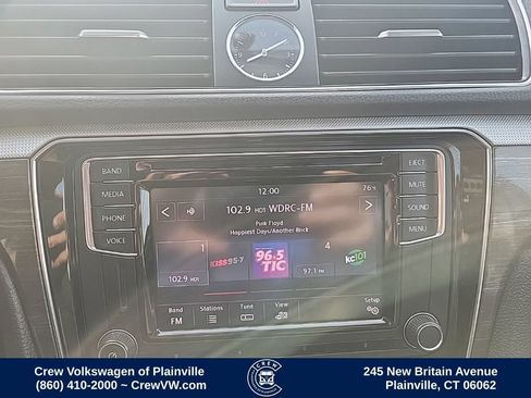 Used 2016 Volkswagen Passat 1.8T SE FWD image 7