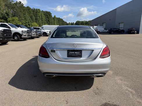 Used 2020 Mercedes-Benz C 300 Sedan image 5