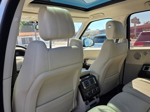 Used 2016 Land Rover Range Rover HSE image 21