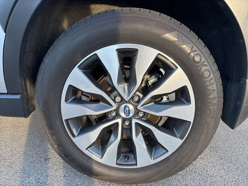 Certified 2025 Subaru Outback Limited image 20