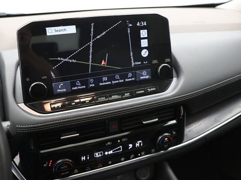 Used 2023 Nissan Rogue Platinum w/ Platinum Premium Package image 24