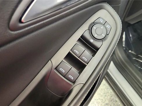 Used 2025 Buick Encore GX Preferred FWD image 29
