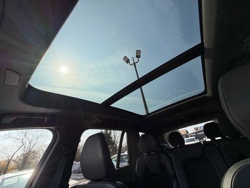 Used 2019 Volvo XC90 T6 R-Design w/ Advanced Package image 43