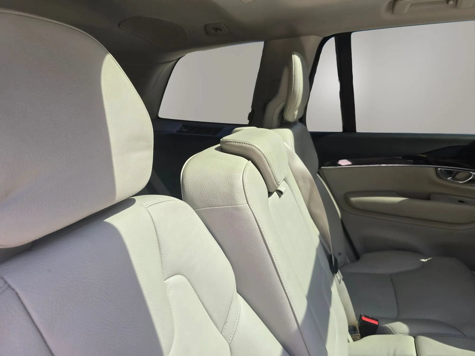 Used 2017 Volvo XC90 T6 Momentum w/ Vision Package AWD/4WD image 30