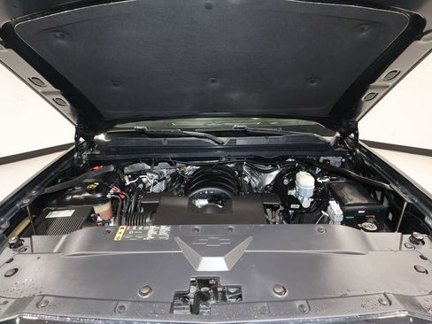 Used 2018 Chevrolet Silverado 1500 High Country image 18