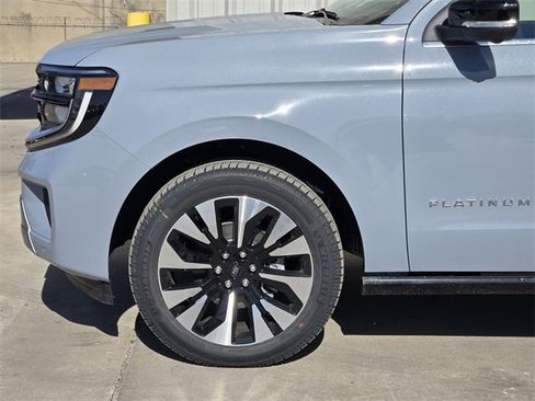New 2026 Ford Expedition Max Platinum w/ Driver's Package image 8