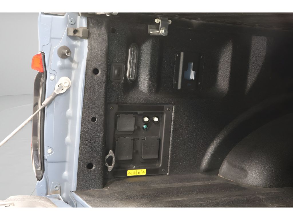 Used 2023 Ford F150 Lightning Platinum AWD/4WD image 46