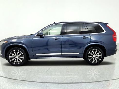 Used 2024 Volvo XC90 B5 Core AWD/4WD image 5