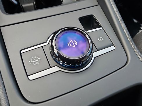 New 2026 Volkswagen Tiguan S image 12