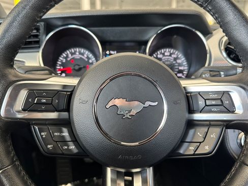 Used 2017 Ford Mustang GT Premium w/ Equipment Group 401A RWD image 22