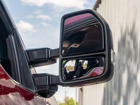 Used 2022 Ford F350 Platinum AWD/4WD image 16