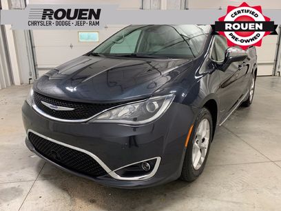 Used 2020 Chrysler Pacifica Limited w/ Advanced Safetytec Group