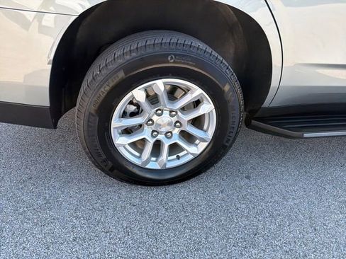 Used 2025 Chevrolet Tahoe LT image 47