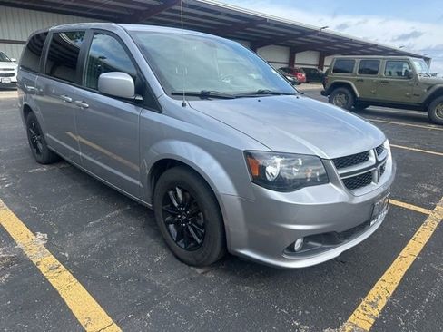 Used 2019 Dodge Grand Caravan GT FWD image 1