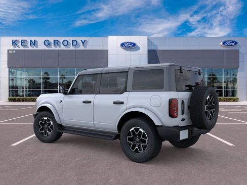 New 2026 Ford Bronco Outer Banks AWD/4WD image 5