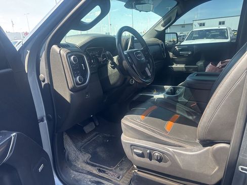 Used 2021 GMC Sierra 1500 AT4 w/ AT4 Premium Package AWD/4WD image 13
