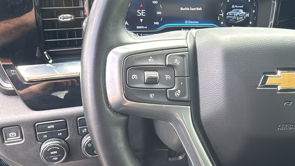 Used 2023 Chevrolet Silverado 1500 LT AWD/4WD image 20