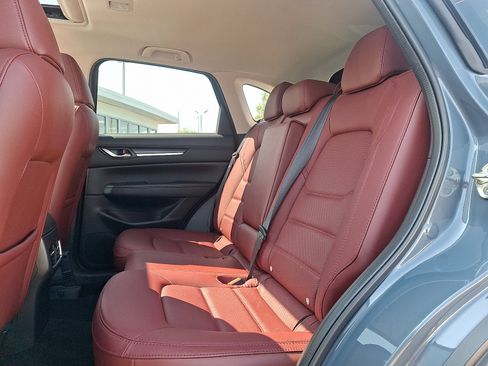 Used 2023 MAZDA CX-5 Carbon Edition image 10