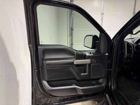 Used 2019 Ford F150 Raptor w/ Equipment Group 802A Luxury AWD/4WD image 8