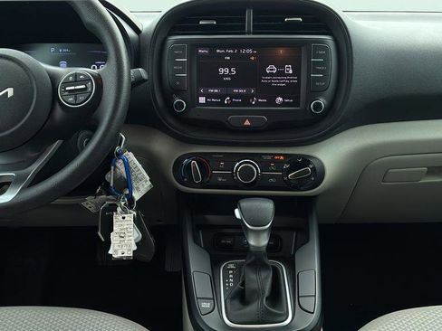 Used 2024 Kia Soul LX image 20