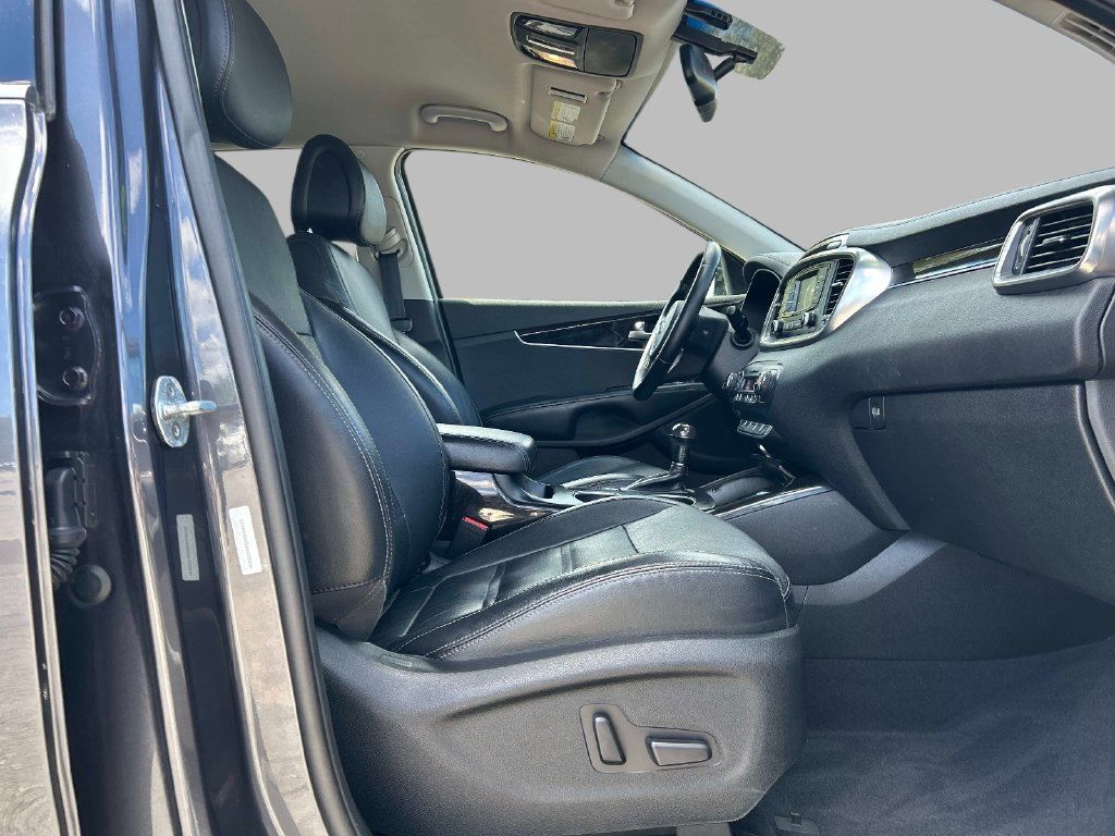 Used 2016 Kia Sorento EX w/ EX Premium Package FWD image 19