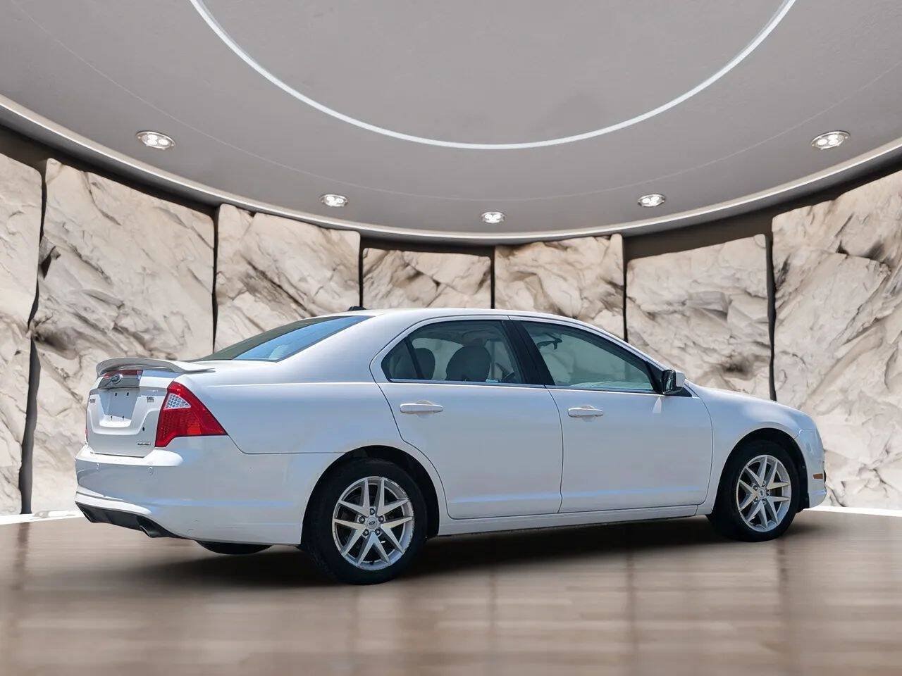 Used 2012 Ford Fusion SEL FWD image 10