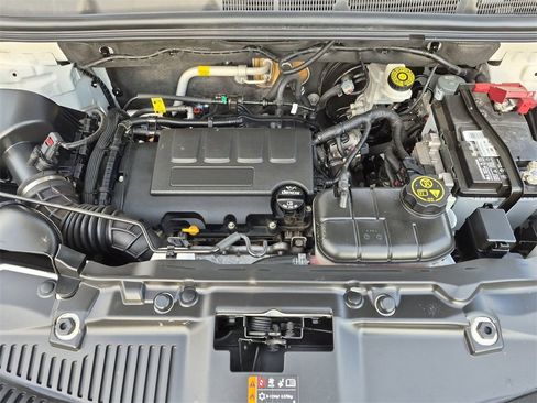 Certified 2021 Buick Encore Preferred image 24