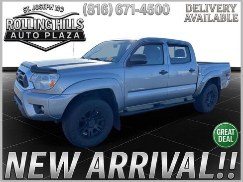 Used 2015 Toyota Tacoma PreRunner w/ SR5 Package image 1