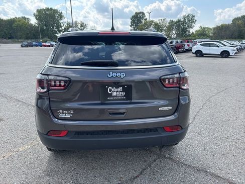 Used 2022 Jeep Compass Latitude w/ Convenience Group image 3