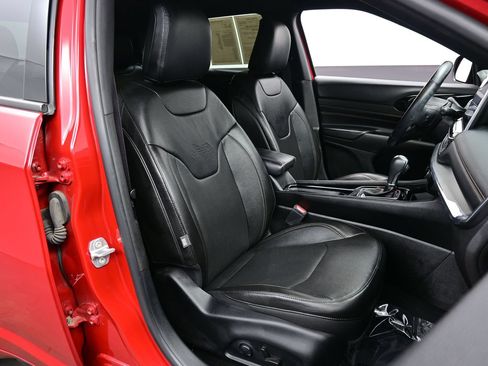 Used 2022 Jeep Compass Limited w/ (RED) Package AWD/4WD image 15