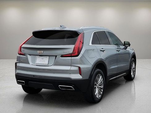Certified 2025 Cadillac XT4 Premium Luxury image 6