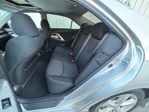 Used 2011 Toyota Camry SE w/ SE Extra-Value Pkg #1 image 17
