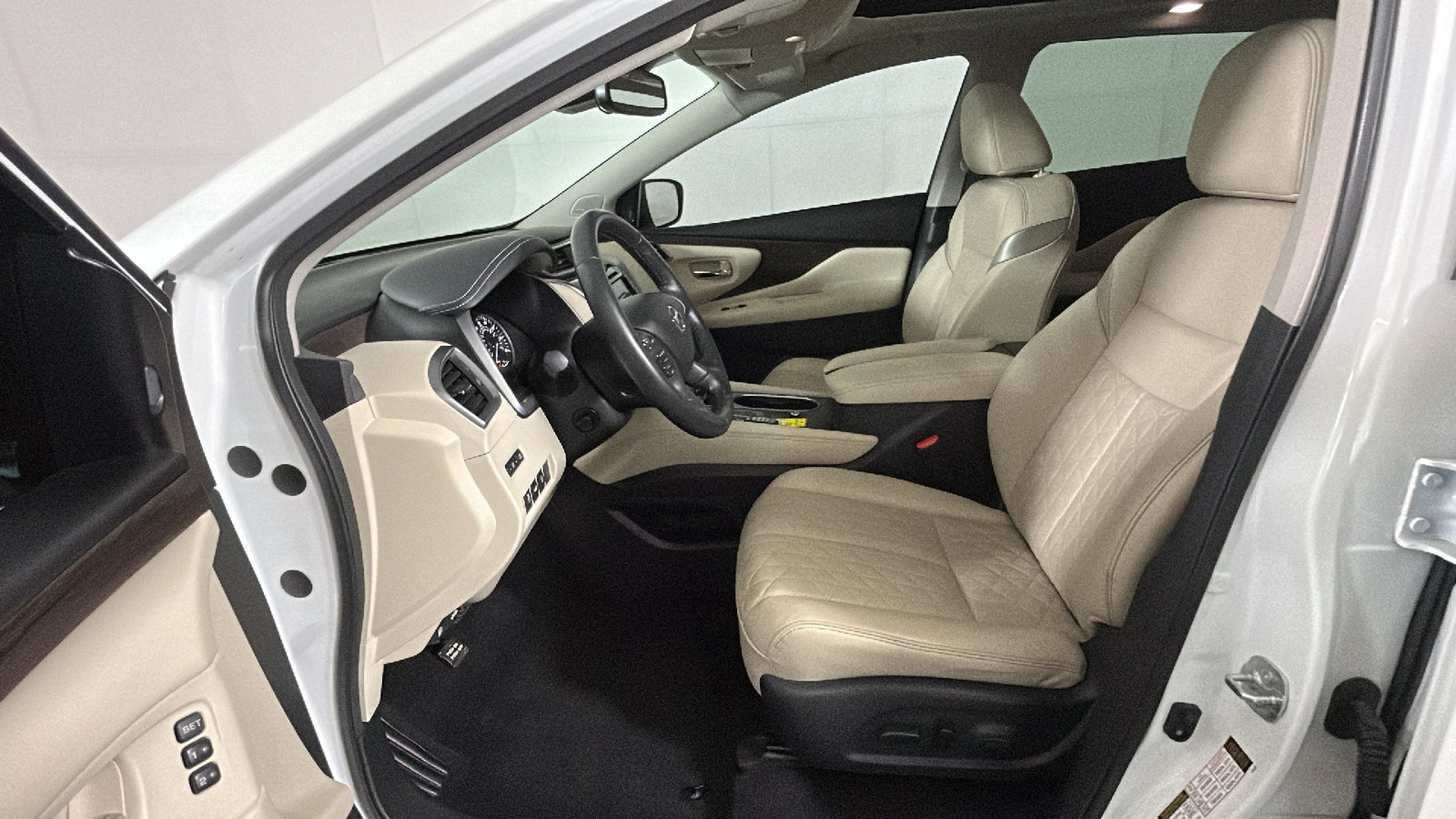 Used 2022 Nissan Murano Platinum AWD/4WD image 12
