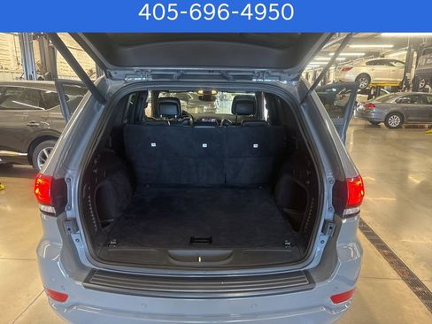 Used 2019 Jeep Grand Cherokee Altitude image 31