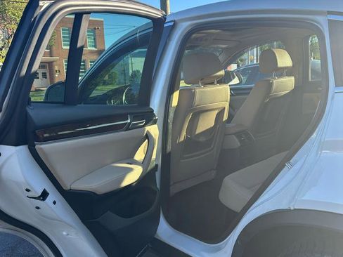 Used 2016 BMW X4 xDrive28i w/ Driver Assistance Package AWD/4WD image 16