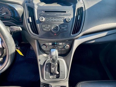 Used 2017 Ford C-MAX Energi SE w/ Equipment Group 402A image 22