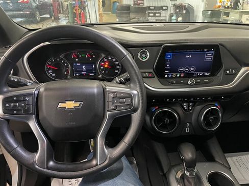 Used 2021 Chevrolet Blazer LT FWD image 8