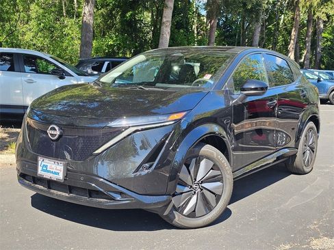 New 2025 Nissan Ariya AWD image 1