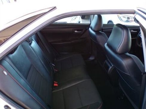 Used 2016 Toyota Camry SE FWD image 24