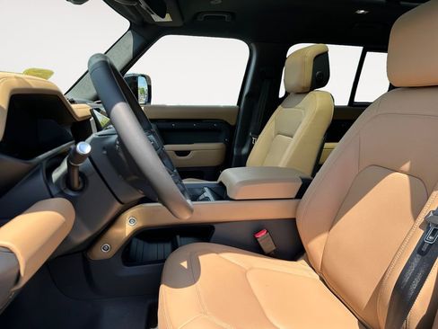 New 2026 Land Rover Defender 110 X-Dynamic SE AWD/4WD image 9