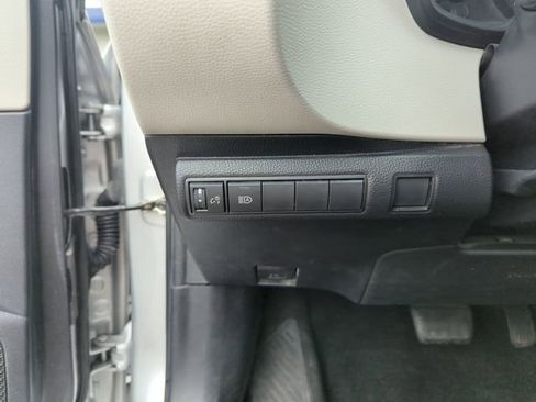Used 2022 Toyota Corolla L FWD image 19