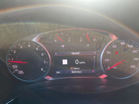 Used 2022 Chevrolet Equinox RS w/ Infotainment Package image 23