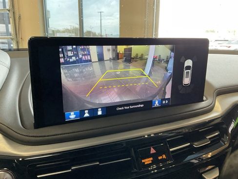 Used 2025 Acura MDX w/ Technology Package image 18