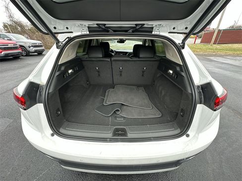 Used 2023 Buick Envision Essence image 22