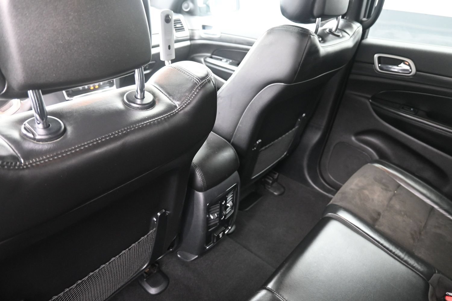 Used 2020 Jeep Grand Cherokee Altitude AWD/4WD image 20