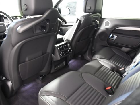 Used 2026 Land Rover Discovery Limited Edition AWD/4WD image 27