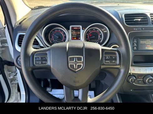 Used 2019 Dodge Journey SE image 24