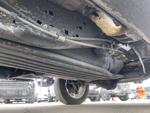 Used 2017 Ford F150 Platinum w/ Equipment Group 701A Luxury image 22