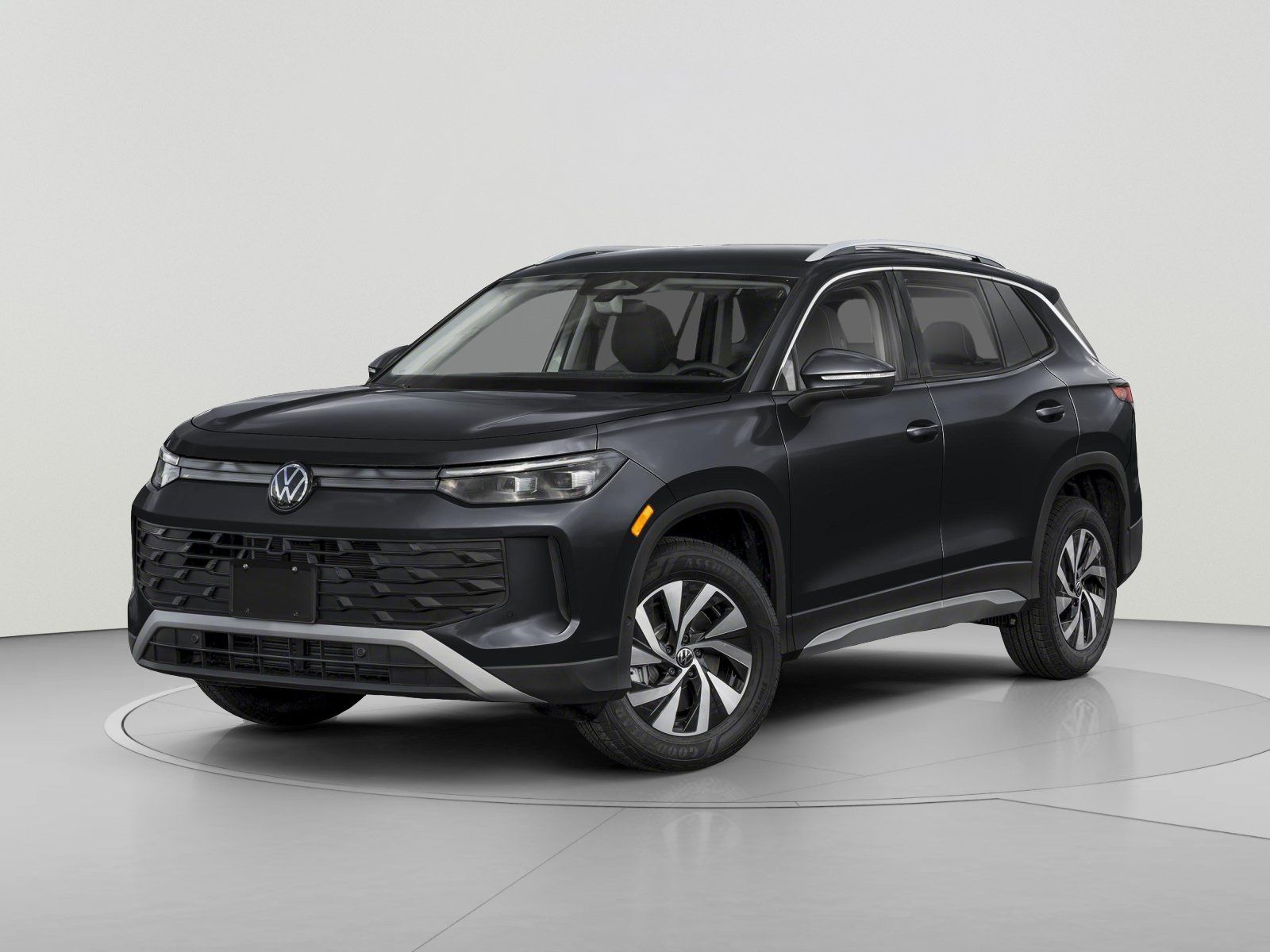 Used 2026 Volkswagen Tiguan S FWD image 1
