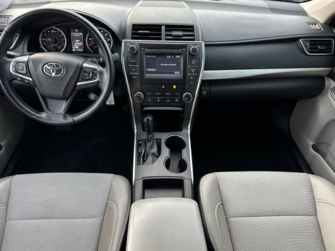 Used 2017 Toyota Camry image 13